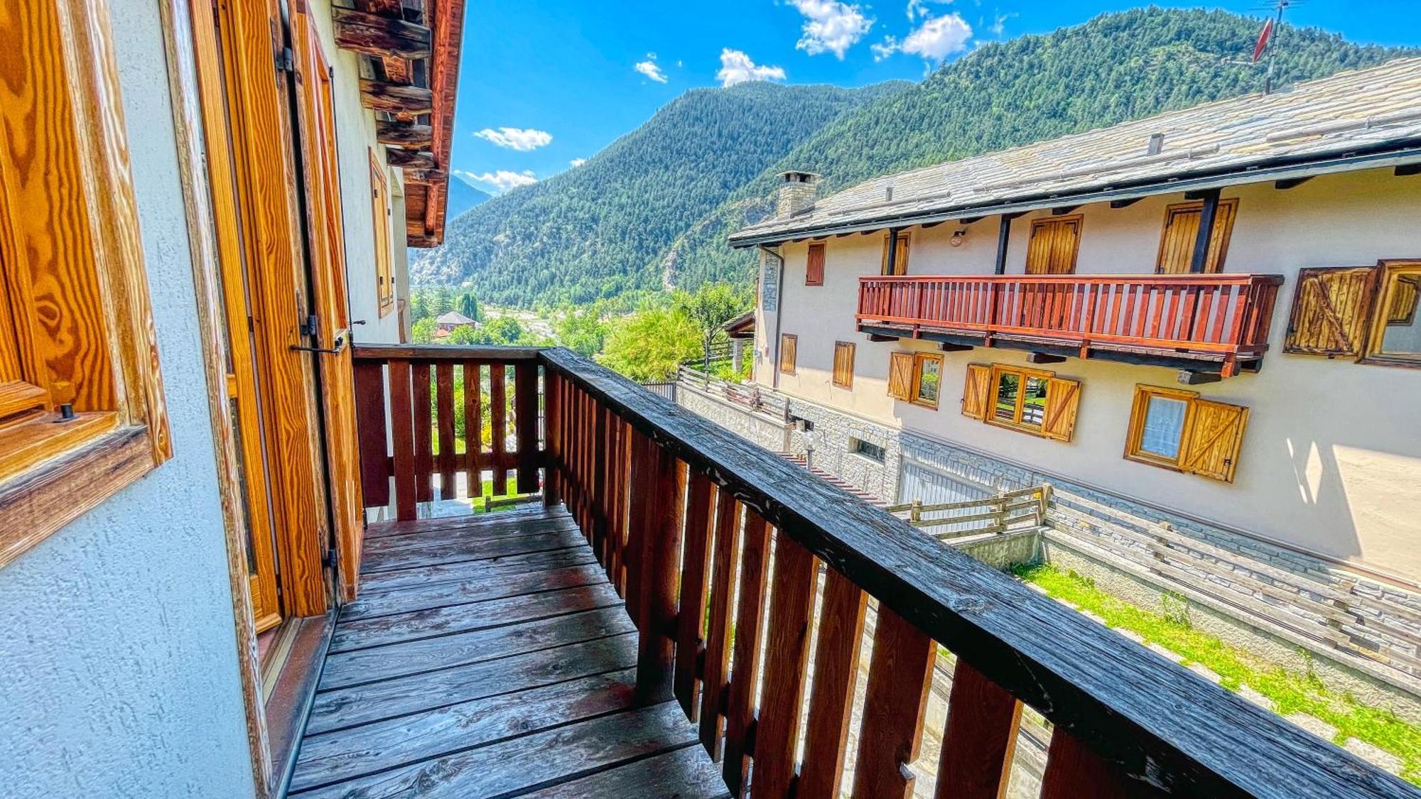Appartamento Bellavista - Affitti Brevi Italia Oulx Exteriör bild